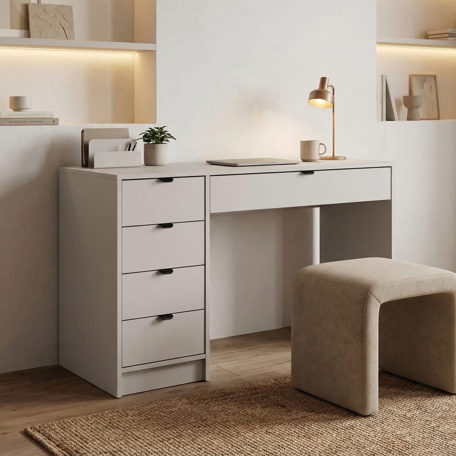 schreibtisch-malta-griffen-Arrangement